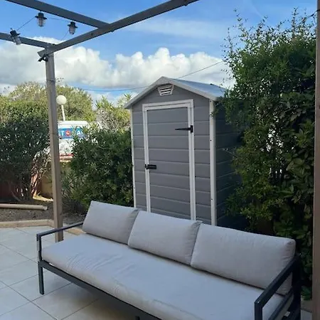 La A 2min A Pied, 2 Exterieurs,wifi,clim Holiday home