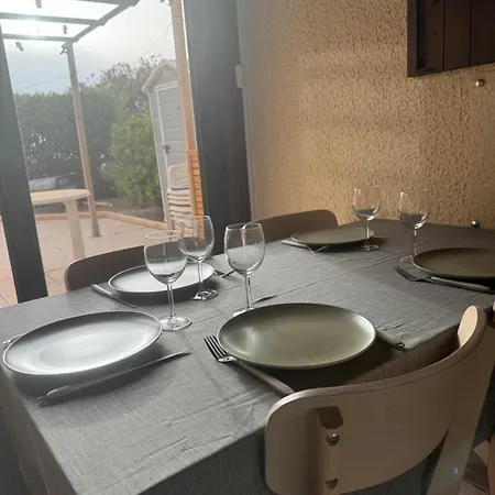 La A 2min A Pied, 2 Exterieurs,wifi,clim Vakantiehuis